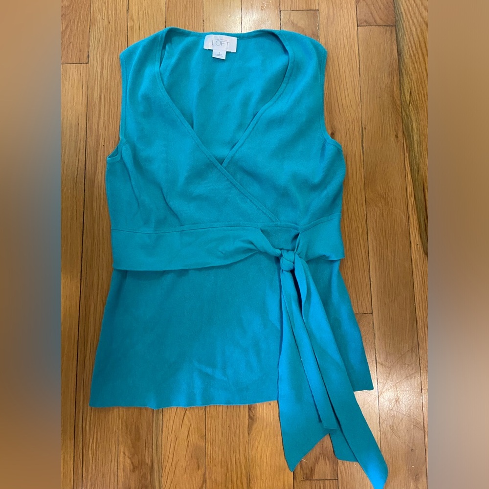 Ann Taylor Loft sleeveless top.